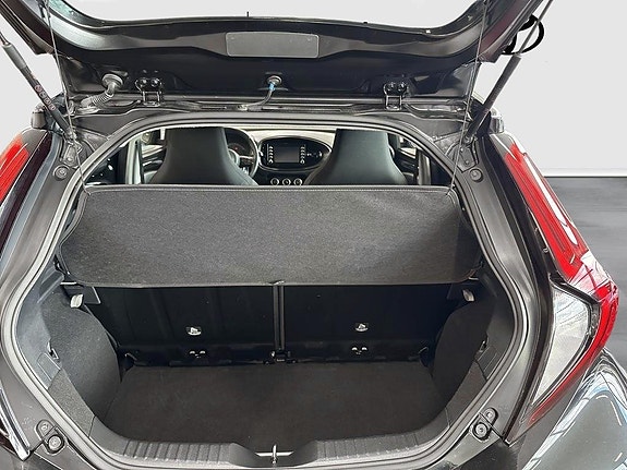 Toyota Aygo X 11 of 11