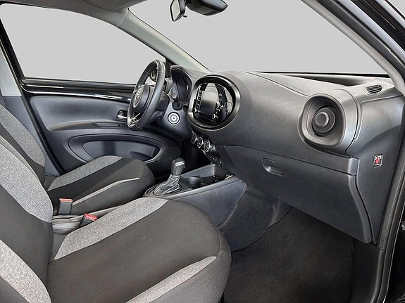 Toyota Aygo X 7 of 11