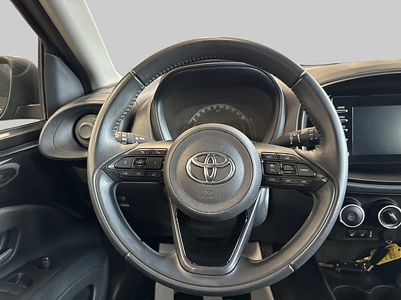 Toyota Aygo X 10 of 11