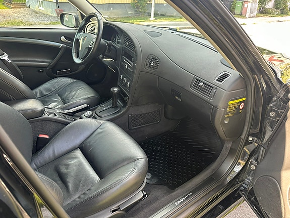 Saab 9-5 8 of 11