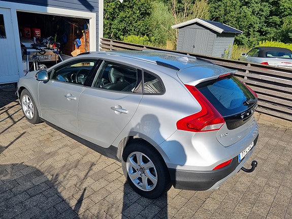 Volvo V40 Cross Country 5 of 11