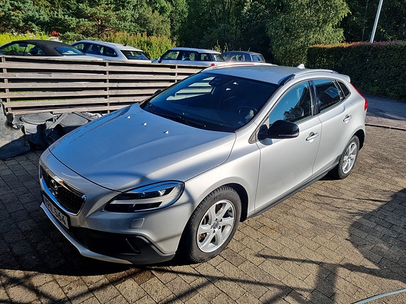 Volvo V40 Cross Country 6 of 11
