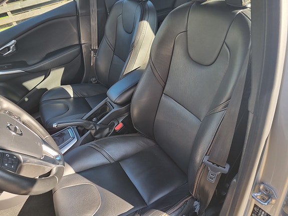 Volvo V40 Cross Country 10 of 11