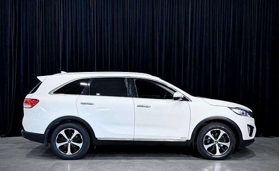 Kia Sorento 5 of 29