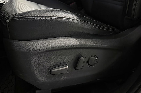 Kia Sorento 16 of 29