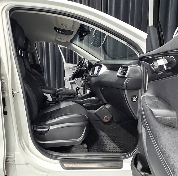Kia Sorento 9 of 29