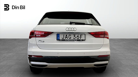 Audi Q3 5 of 12