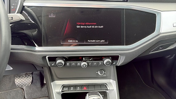 Audi Q3 9 of 12