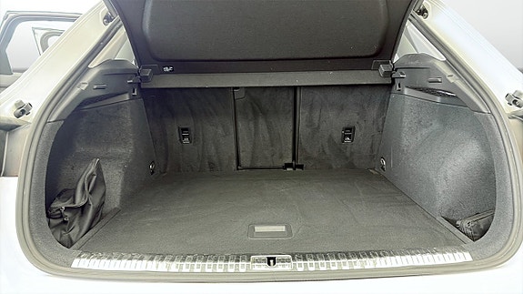 Audi Q3 12 of 12
