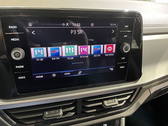 Volkswagen T-Roc 15 of 20