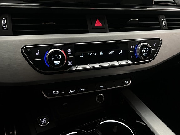 Audi A4 24 of 30