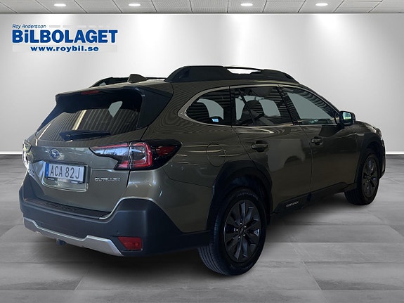 Subaru Outback 3 of 10