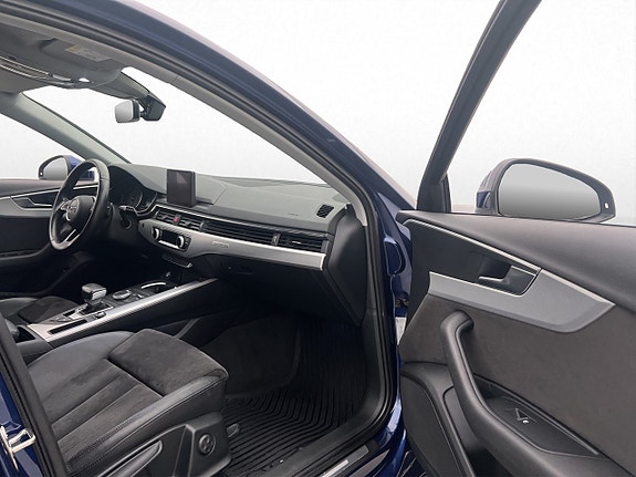 Audi A4 11 of 28