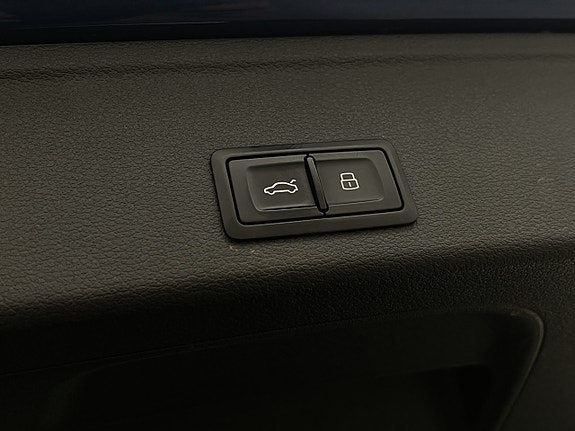Audi A4 9 of 28