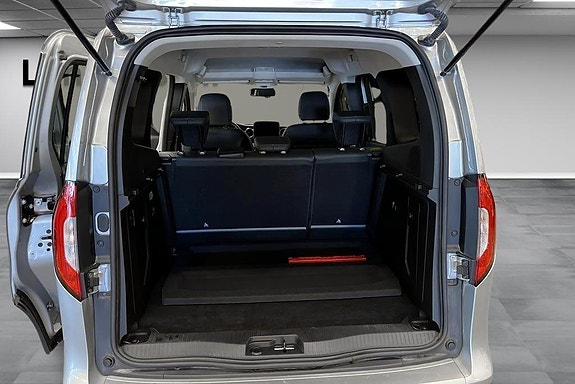 Mercedes-Benz T180 d 14 of 14