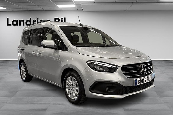 Mercedes-Benz T180 d 3 of 14