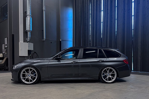 BMW 328i 3 of 21