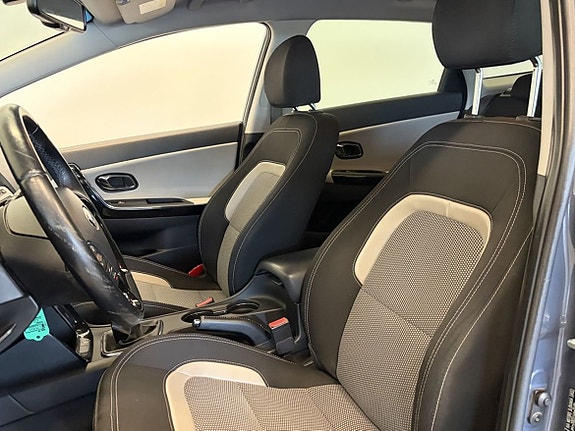 Kia Ceed 8 of 16