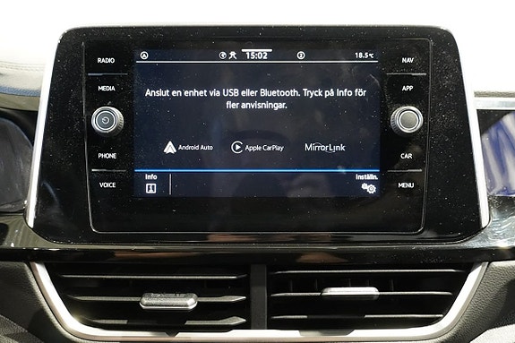 Volkswagen T-Roc 13 of 16