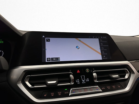 BMW 330e 18 of 25