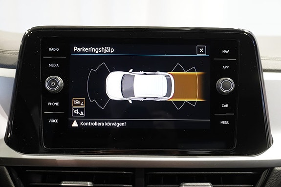 Volkswagen T-Roc 15 of 17