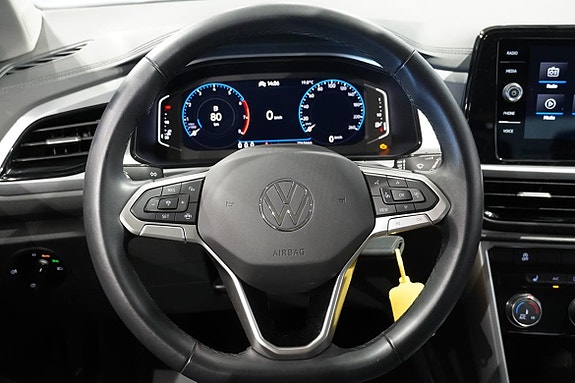 Volkswagen T-Roc 9 of 17