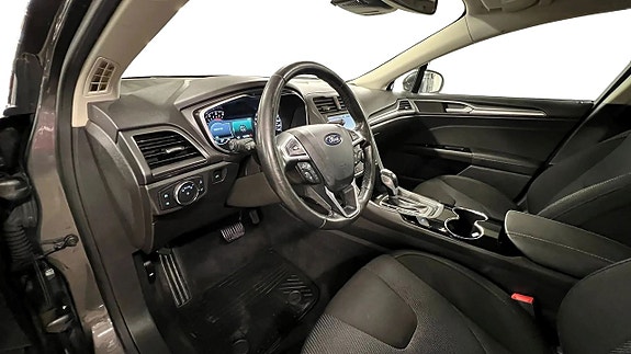 Ford Mondeo 11 of 25