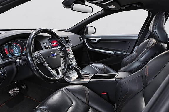 Volvo V60 8 of 18