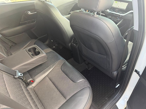 Kia Niro 9 of 17