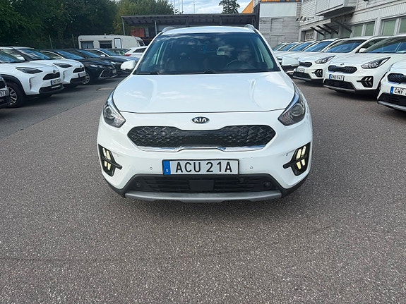 Kia Niro 2 of 17
