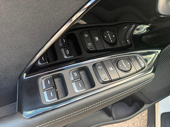 Kia Niro 14 of 17