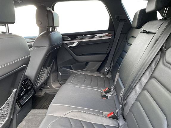 Volkswagen Touareg 7 of 15