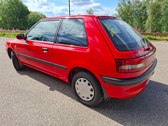 Mazda 323 6 of 6