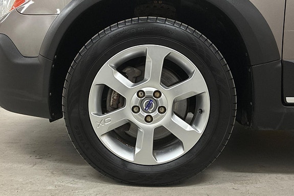 Volvo XC70 11 of 28