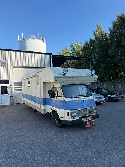 Mercedes-Benz Hanomag 3 of 16