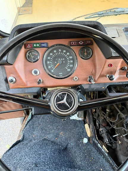 Mercedes-Benz Hanomag 7 of 16