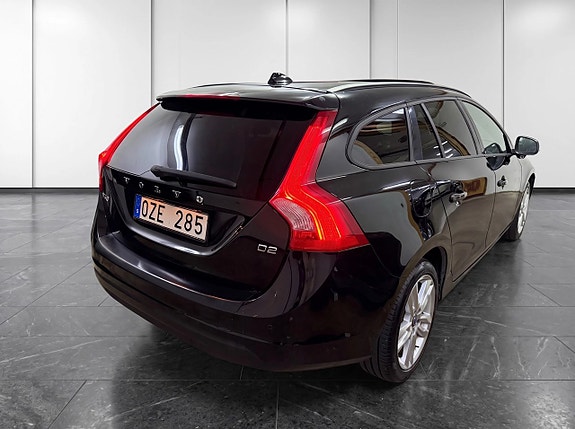 Volvo V60 3 of 19