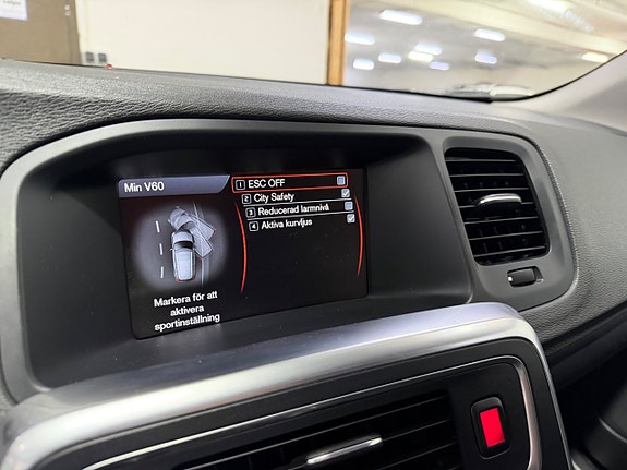 Volvo V60 18 of 19