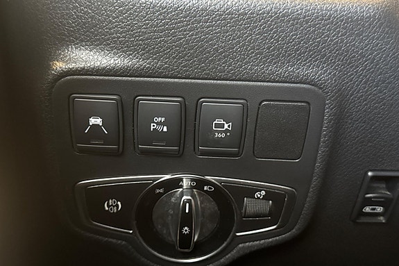 Mercedes-Benz X350 d 24 of 29
