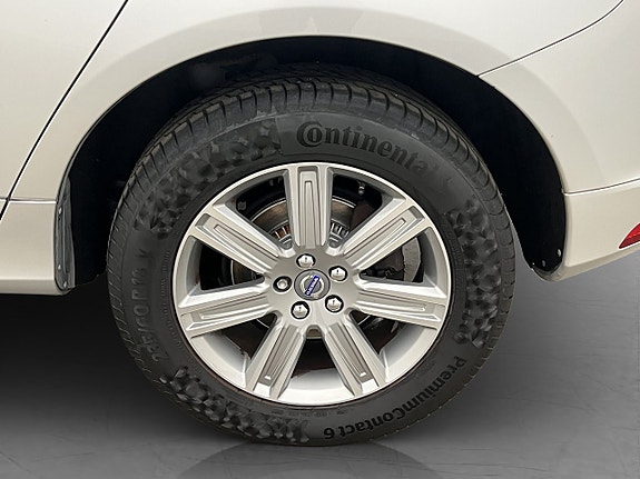 Volvo XC60 29 of 30
