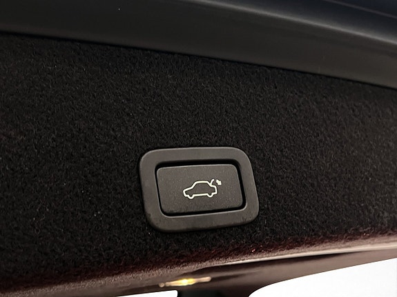 Volvo XC60 27 of 30