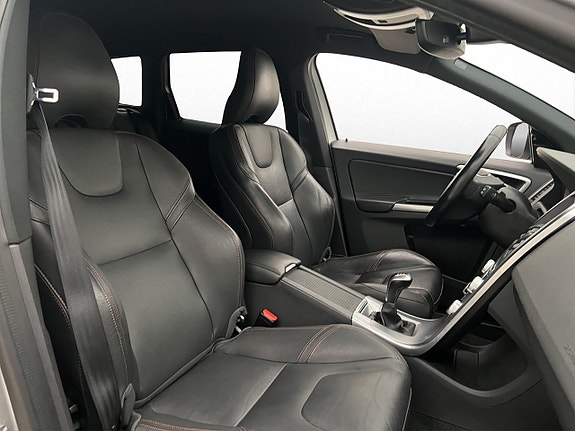 Volvo XC60 23 of 30