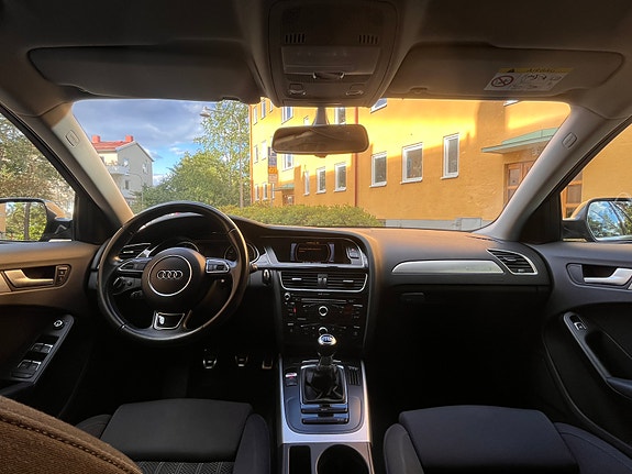 Audi A4 8 of 12