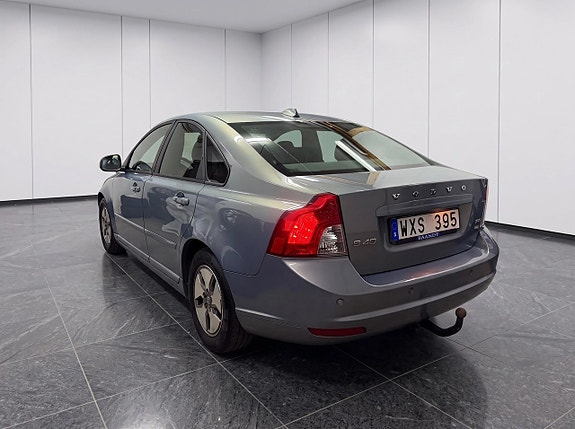 Volvo S40 4 of 13