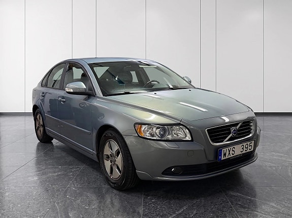 Volvo S40 3 of 13