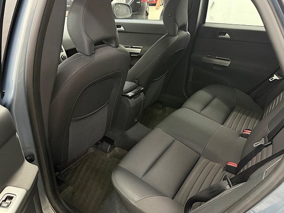 Volvo S40 13 of 13