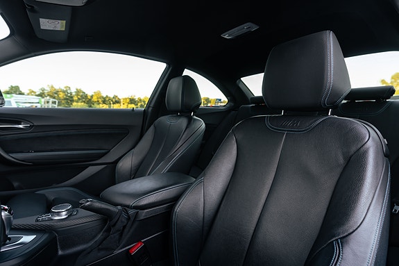 BMW M2 9 of 15