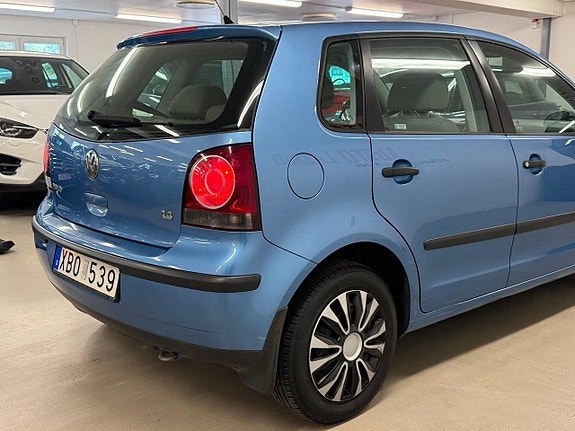 Volkswagen Polo 10 of 23