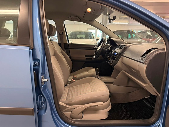 Volkswagen Polo 17 of 23