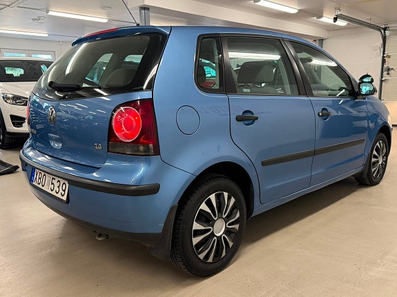 Volkswagen Polo 9 of 23